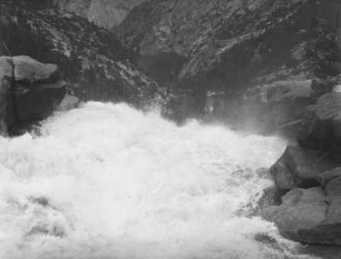 Wasserfall im unteren Columbia River Tal : Blick auf einen Wasserfall