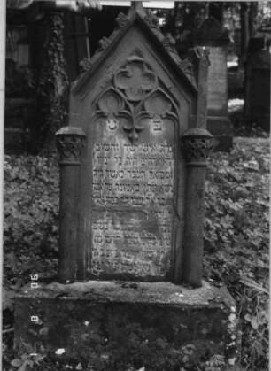 Grabstein 564 (Index: 99790994) Maße HxBxT: 134x53x17 cm: Grabstein 564