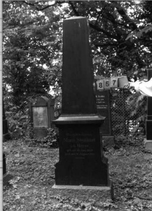 Grabstein 857 [Hahn S.203 Grab-Nr. 1231]