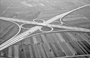 Walldorf: Autobahnkreuz Walldorf, flacher