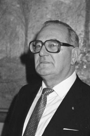 Ruhestand für den Leiter des städtischen Rechnungsprüfungsamts Stadtverwaltungsdirektor Kurt Schucker