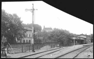 Braunsdorf. Bahnhof mit Blick zum Schloss