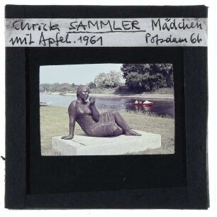 Sammler, Mädchen mit Apfel