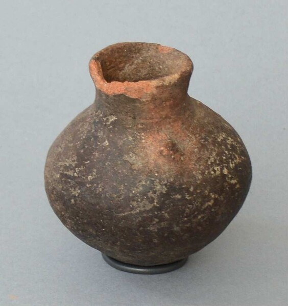 Clay vessel