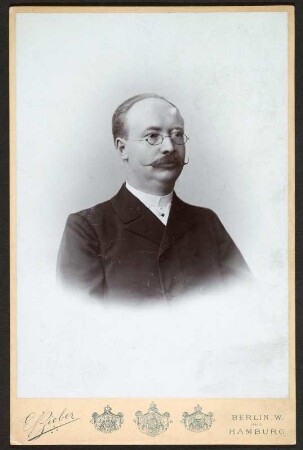 Porträt Julius Brauns : Foto-/Bildersammlung Stenografische Sammlung. Porträt Julius Brauns. Photographie (1896; E. Bieber). Dresden: SLUB P a 0916