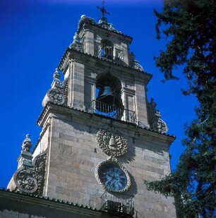 Escuelas mayores — Glockenturm