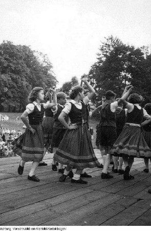 Dresden, Pionierpalast "Walter Ulbricht", Ensemble der Jungen Pioniere, 1953