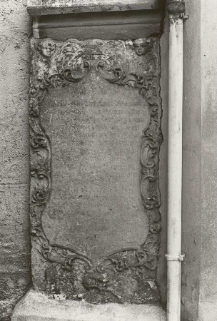 Grabstein für J. G. Jacob (gest. 1713)