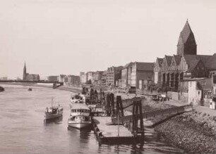 Bremen, Stadtansicht mit Fahrgastschifffahrt