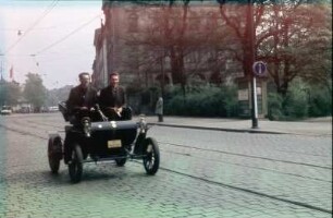 Oldtimer auf der Antonstraße, Nähe Neustädter Bahnhof zur Veteranenrallye in Dresden 1962