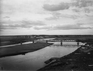 Dscharablus-Brücke : Dscharablus-Brücke über den Euphrat von Karkamis aus.