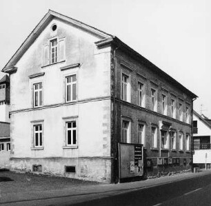 Ehem. Schule (Massivbau); Groß-Bieberau, Marktstraße 39