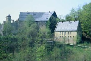 Burg Wespenstein mit Gebäuden