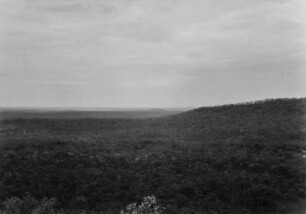 Schichtstufe : Blick auf eine Schichtstufe (veraltet: Landstufe) nahe Nioaqua.