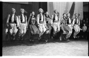 Kleinbildnegativ: Armenisches Ensembles, 1972