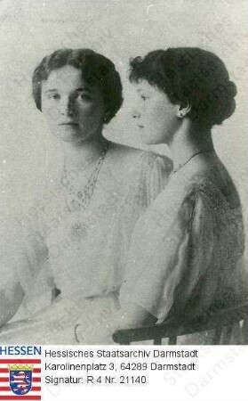 Olga Großfürstin v. Russland (1895-1918) / Porträt mit Schwester Großfürstin Tatajana (1897-1918), sitzend, Tatjana im Profil, Halbfiguren