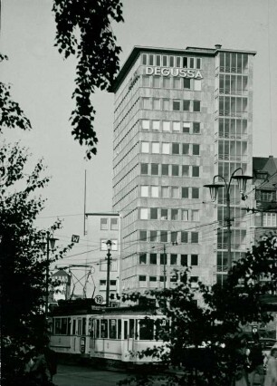 Degussa-Hochhaus und Mainbau, 1952-1953