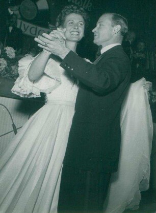 IFF 1952. Filmball. Anne-Marie Blanc (Schweiz)
