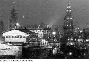 Opernhaus, Katholische Hofkirche und Residenzschloß
