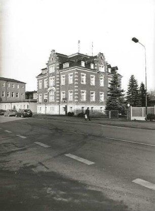 Flöha, Augustusburger Straße 40. Rathaus (um 1890). Straßenansicht