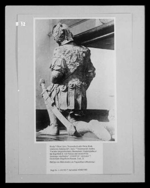 Doppelgrabmal für Engelbert II. von Nassau und dessen Frau Zimbarga von Baden — Philipp von Makedonien als Tugendfigur (Prudentia)