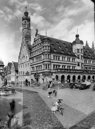Rothenburg ob der Tauber. Rathaus (um 1377 und 1555-1558)