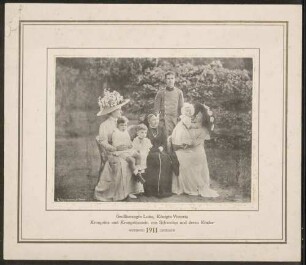 Großherzogin Luise, Königin Viktoria, Kronprinz Gustav Adolf und Kronprinzessin Margaret von Schweden und deren Kinder.