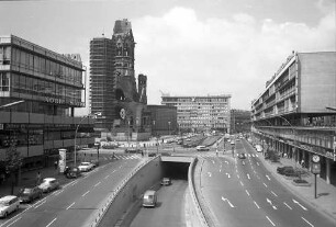 Berlin: Unterführung; Breitscheidplatz von der Brücke Budapester Straße