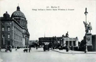 Fotos und ungelaufene Postkarten mit Ansichten von Berlin