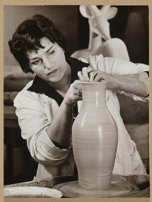 Bildnis von Juscha Schneider-Döring (1919-)