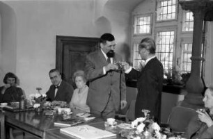 Freiburg: Rathaus; Präsident Schneider - Oberbürgermeister Dr. Keidel