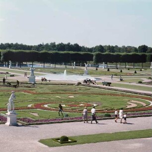 Hannover. Herrenhäuser Gärten. Großer Garten mit Glockenfontäne und Broderiemuster