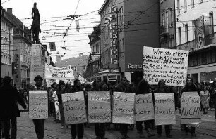 Freiburg im Breisgau: Demo von Zivildienstleistenden