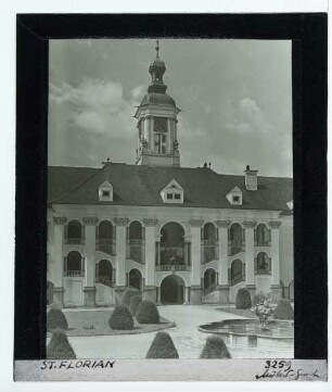 St. Florian, Augustinerchorherrenstift
