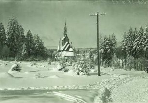 Hahnenklee. Gustav-Adolf-Stabkirche (1907). Winteraufnahme