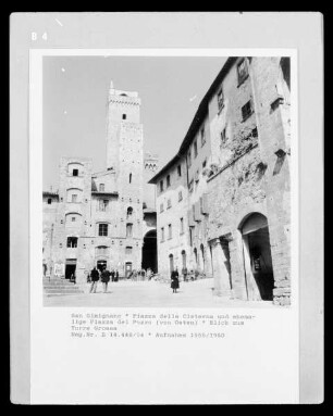 Piazza della Cisterna