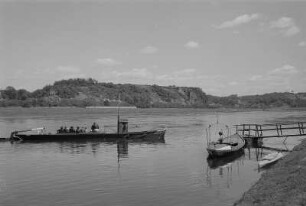 Elbe bei Meißen. Fähre Niederlommatzsch - Seußlitz