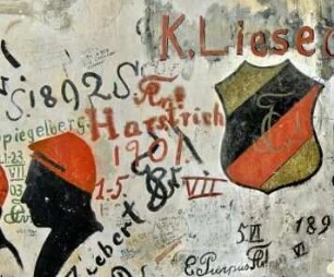 Raum 208 Ostwand 85