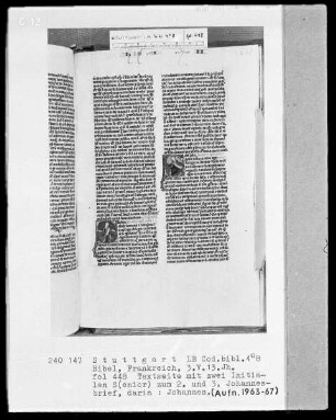 Lateinische Taschenbibel — Textseite mit zwei Initialen, Folio 448recto