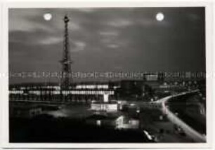 Berlin, Charlottenburg, Ausstellungshallen am Funkturm bei Nacht
