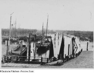 Borstel, Hafen