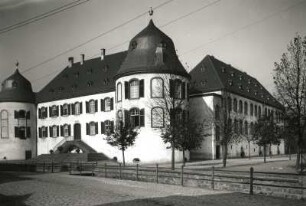 Bad Bergzabern, Schloss : Bad Bergzabern. Schloss (um 1530 begonnen, 1543-1569; A. Tretsch, 1720/1725). Ansicht von Osten