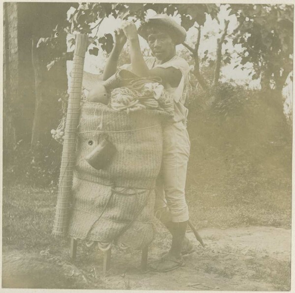 A man in Chinautla