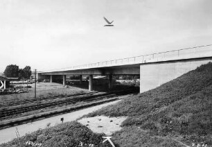 Neckartalübergang Neckarsulm, km 633,912 - 635,250 BW 4 = Vorlandbrücke Neckarsulm Gebaut 1965 - 1967
