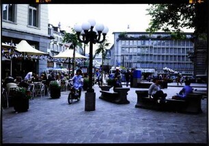 Zürich: Paradeplatz mit dem Stammhaus des Schweizer Bankverein