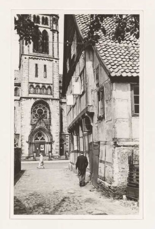 Schülerstraße, Haus Stocksieker. Detmold. Seitenansicht des Hauses, gegnüber der Eingang der Martin-Luther-Kirche