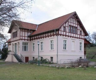 Tauer (Turjej), Hauptstraße 108