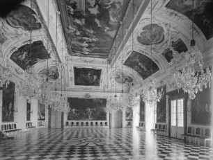 Schloss Eggenberg — Saal
