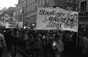 Freiburg im Breisgau: Staudinger-Schüler demonstrieren in der Innenstadt