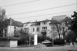 Freiburg: Abrissreife Häuser für Gewerbebankneubau, vom Bahnhofsplatz
